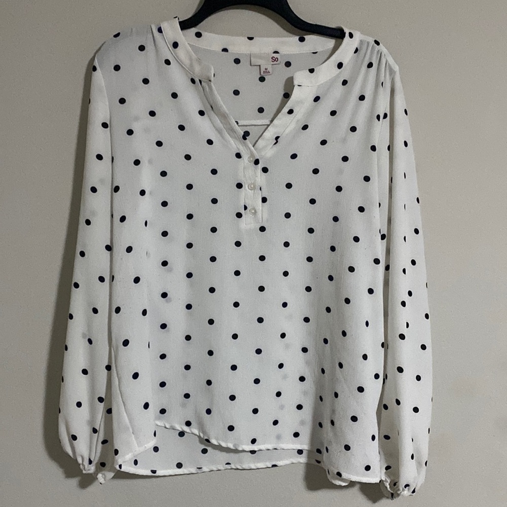 White polka dot blouse. Like new condition!